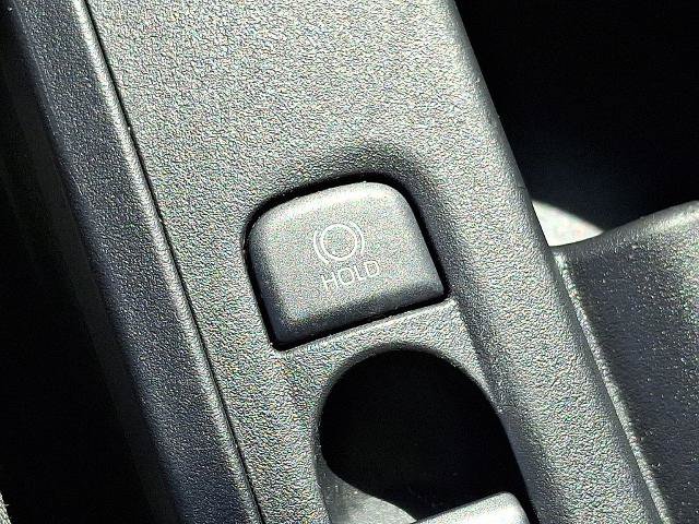 Used 2025 Toyota Corolla LE FWD image 25