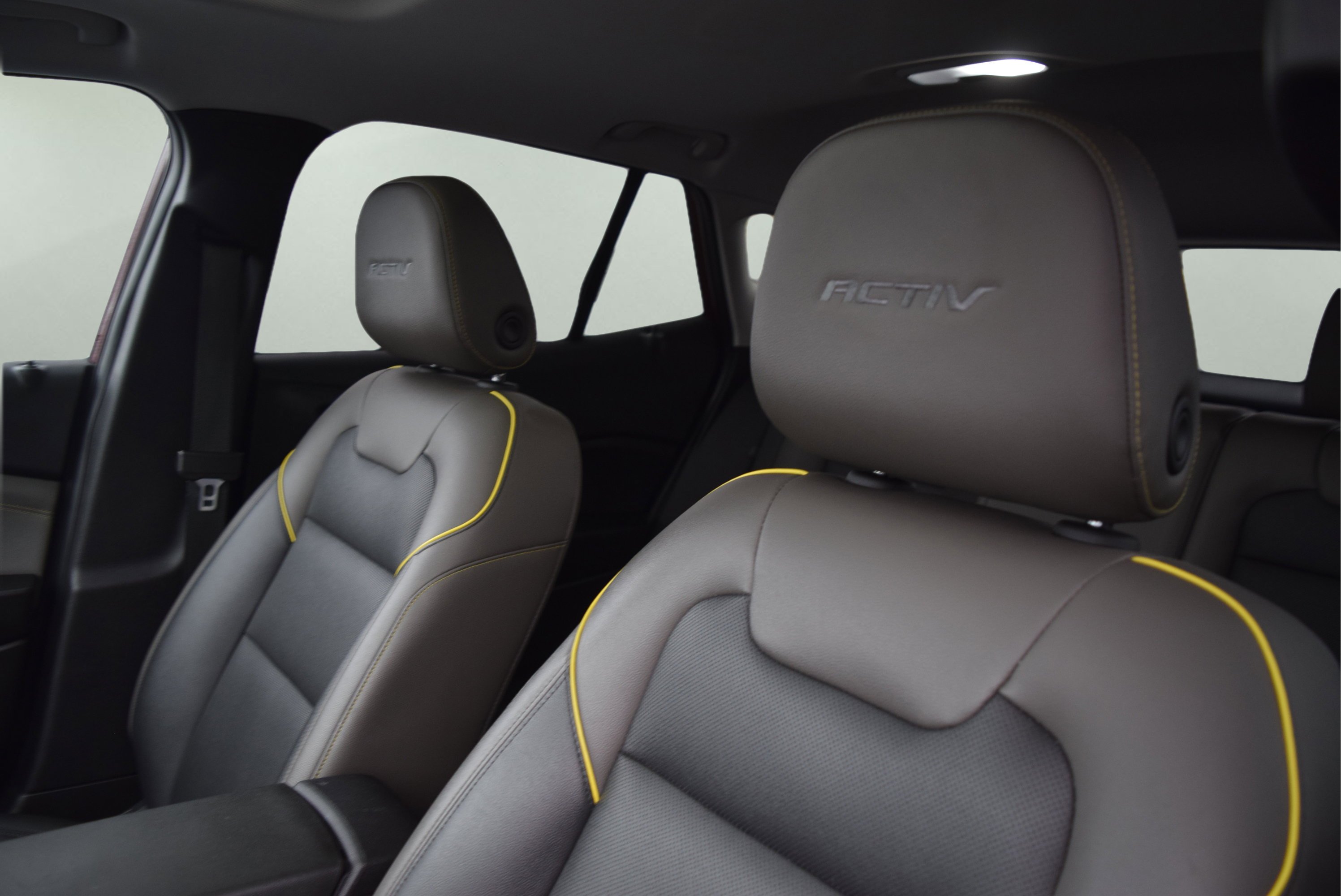 Used 2024 Chevrolet Trax ACTIV w/ Sunroof Package FWD image 13
