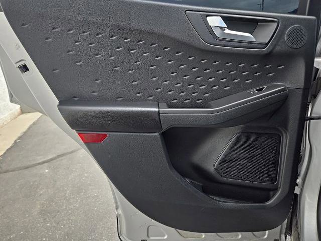 Certified 2020 Ford Escape Titanium image 39