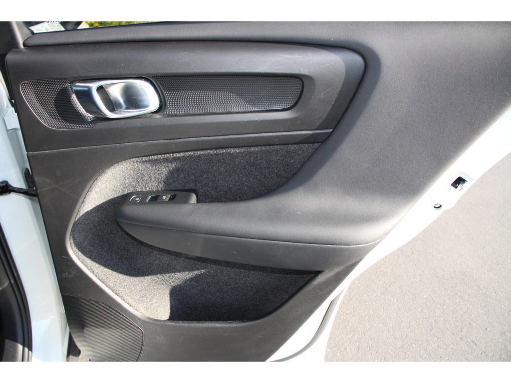 Used 2023 Volvo XC40 B5 Plus w/ Driver Assist Package image 26