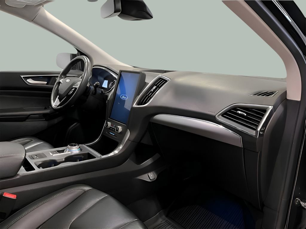 Certified 2021 Ford Edge Titanium w/ Canadian Touring Package image 21