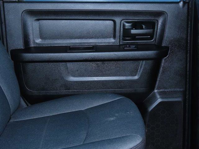 Used 2024 RAM 2500 Tradesman w/ Chrome Appearance Group image 23