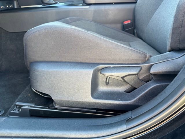 Used 2025 Toyota Camry LE image 9