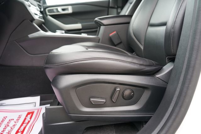 Certified 2024 Ford Explorer XLT w/ Equipment Group 202A image 13