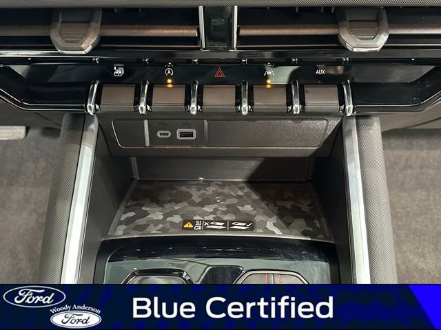 Used 2024 Chevrolet Colorado Z71 w/ Z71 Convenience Package 2 image 18