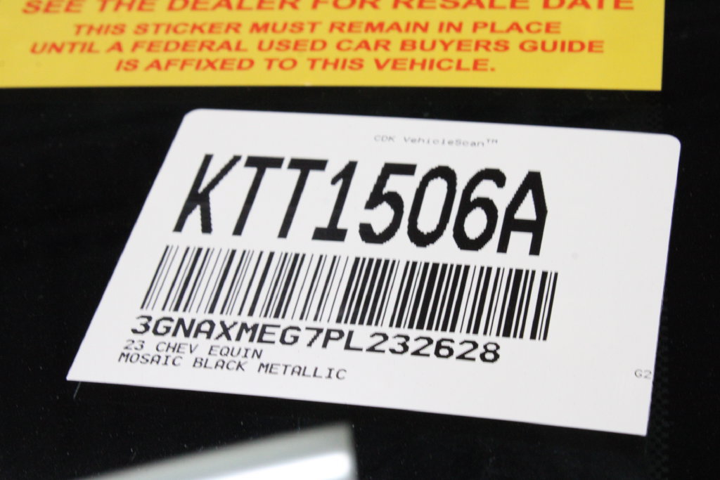 Used 2023 Chevrolet Equinox RS FWD image 34