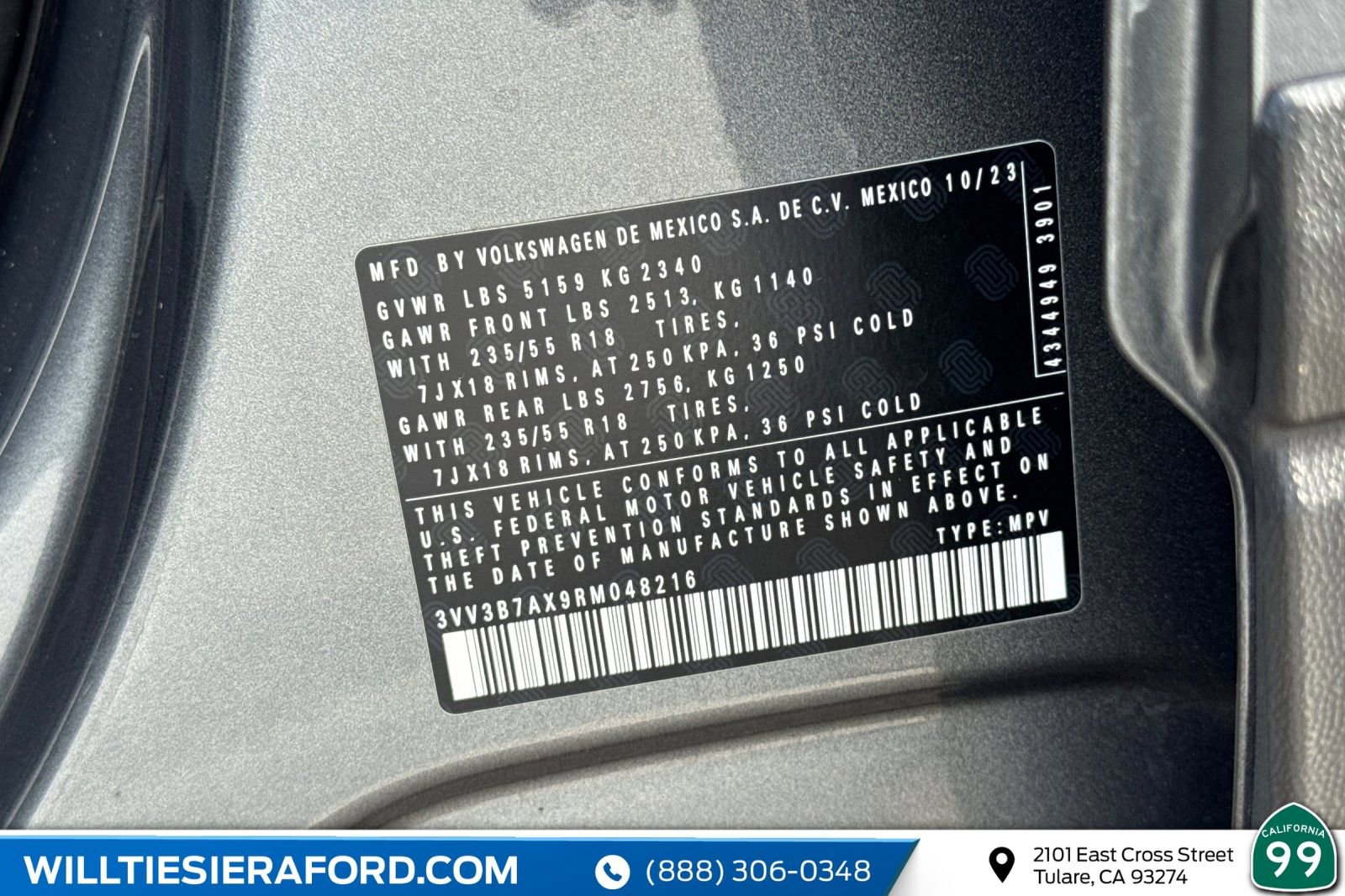 Used 2024 Volkswagen Tiguan SE image 35