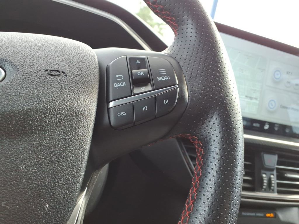 Certified 2024 Ford Escape ST-Line w/ Tech Pack #1 image 17