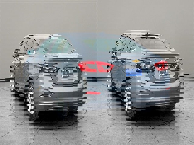 Used 2019 Chevrolet Cruze Diesel w/ Sun And Sound Package image 10