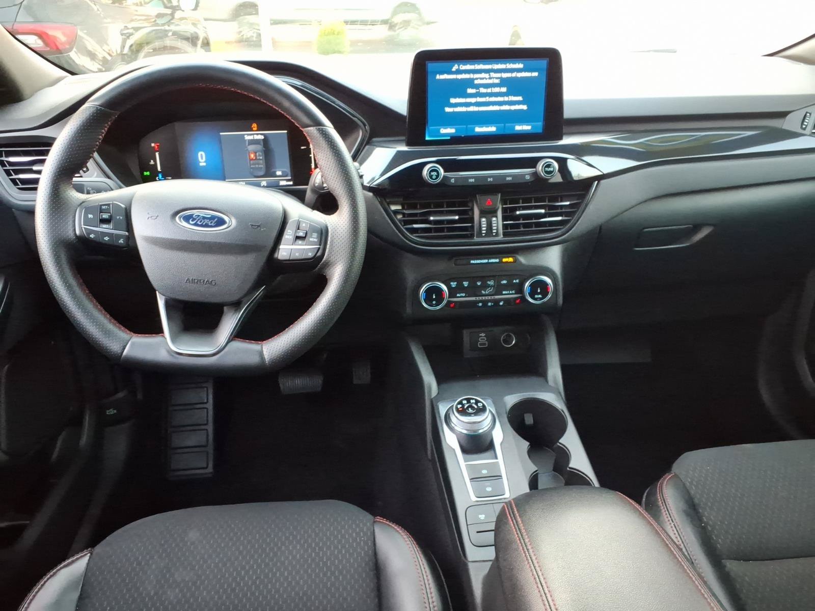 Certified 2025 Ford Escape ST-Line Select AWD/4WD image 13