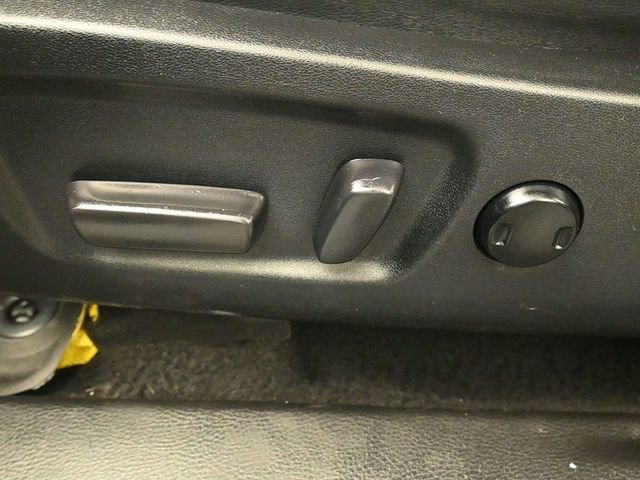 Used 2019 Toyota Highlander XLE image 11