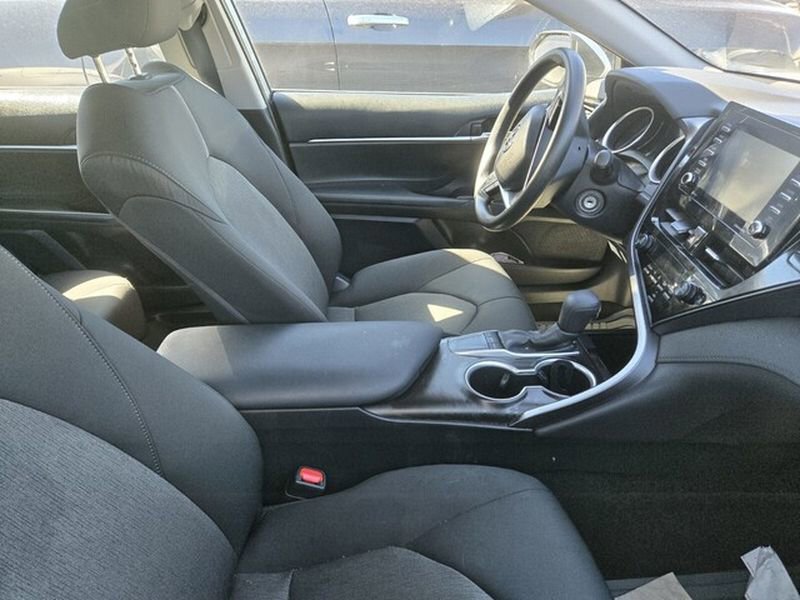 Used 2023 Toyota Camry LE FWD image 10
