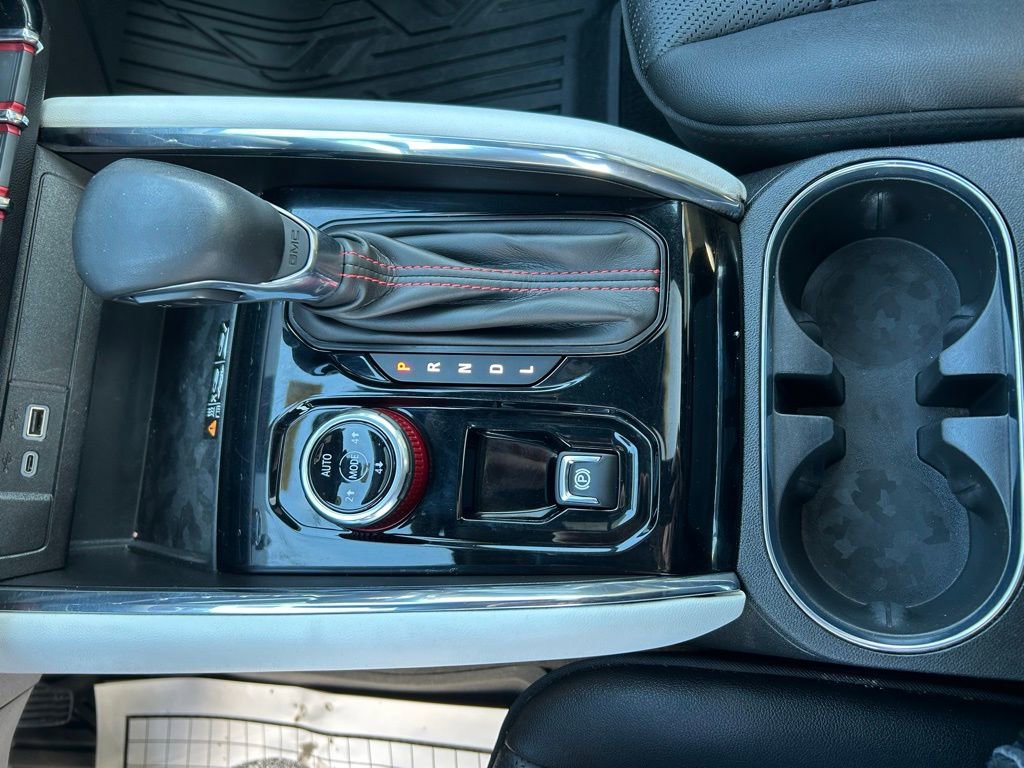 Used 2023 GMC Canyon AT4X image 28