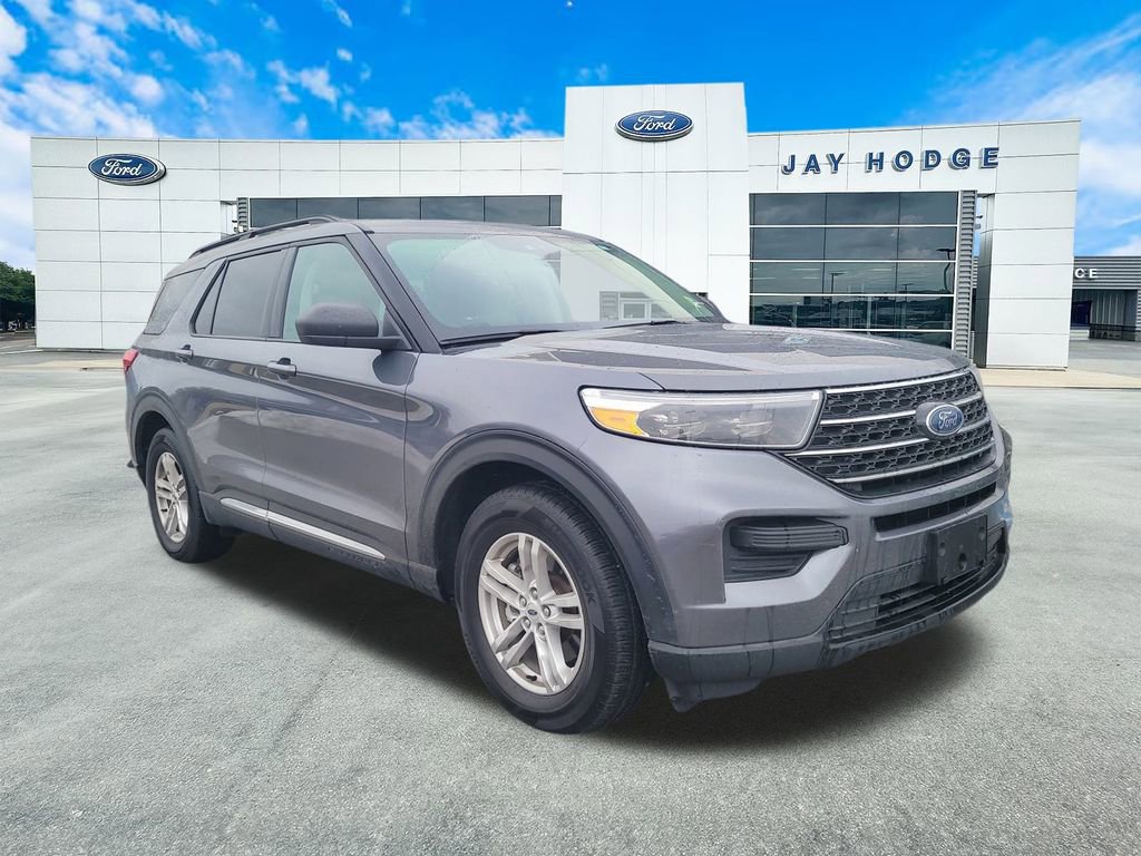 Certified 2022 Ford Explorer XLT image 1