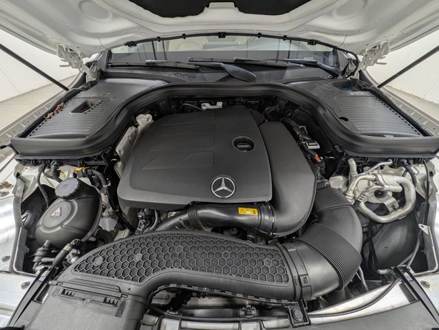 Used 2021 Mercedes-Benz GLC 300 4MATIC image 10