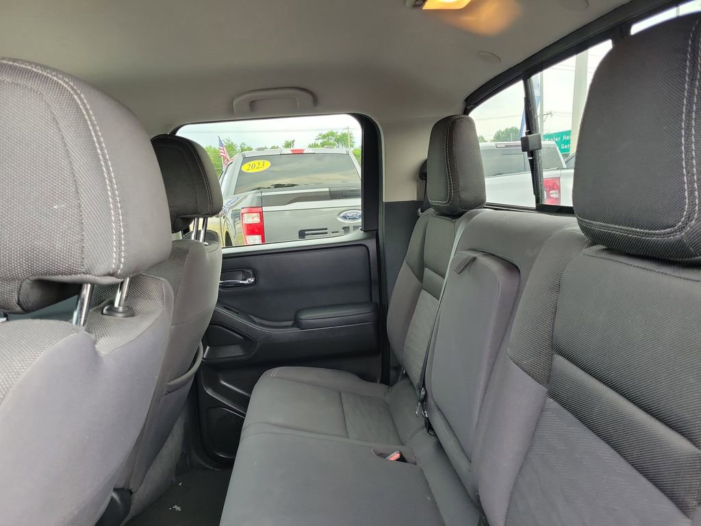 Used 2022 Nissan Frontier SV w/ Technology Package AWD/4WD image 9