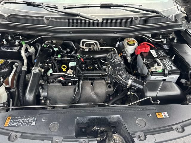 Certified 2019 Ford Explorer XLT w/ Equipment Group 202A FWD image 10