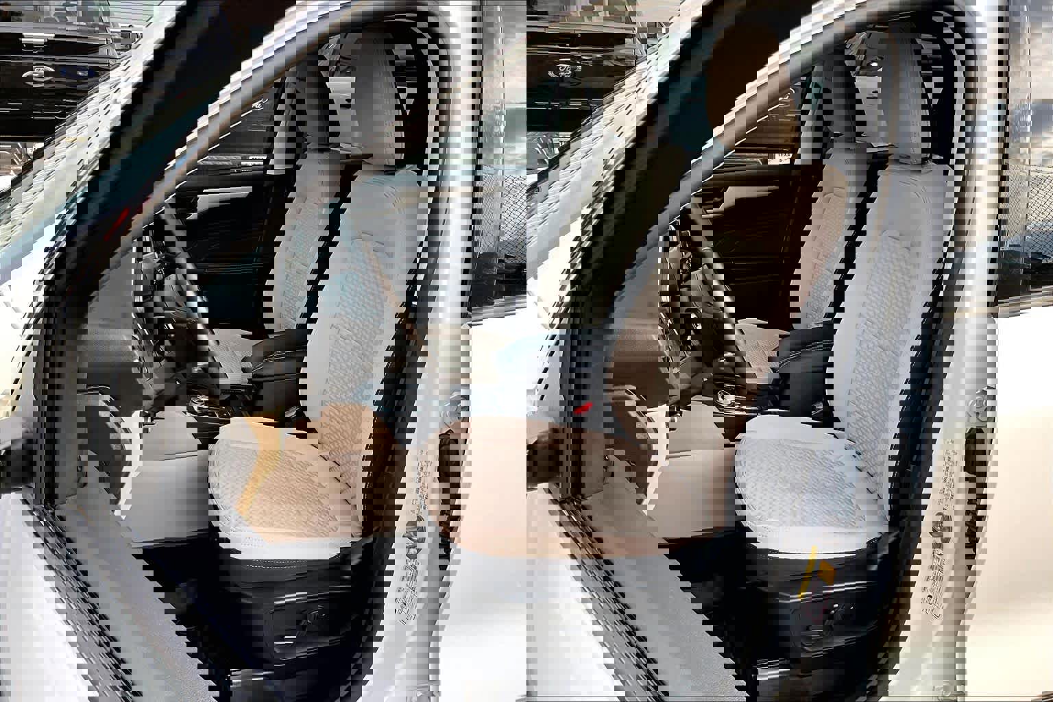 Certified 2022 Ford Escape SE w/ Convenience Package image 20