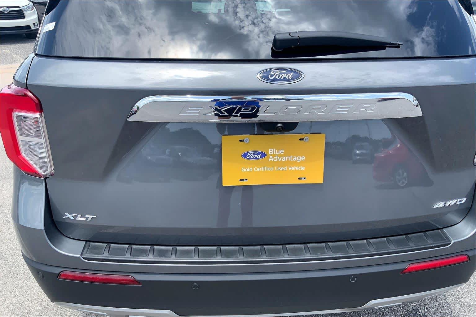 Certified 2023 Ford Explorer XLT w/ Equipment Group 202A AWD/4WD image 31