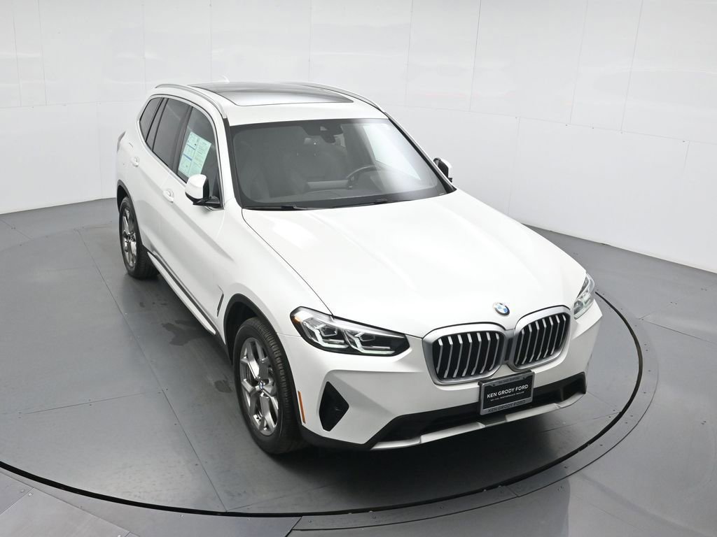 Used 2023 BMW X3 sDrive30i image 4