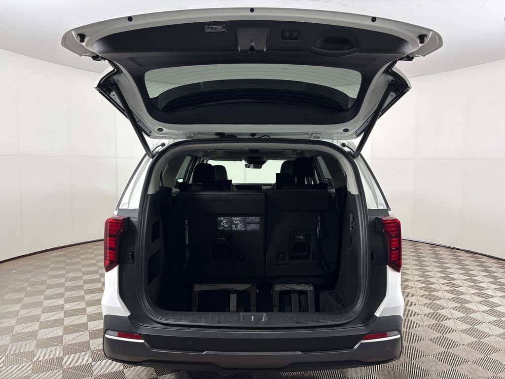 Used 2025 Kia Carnival SX FWD image 23