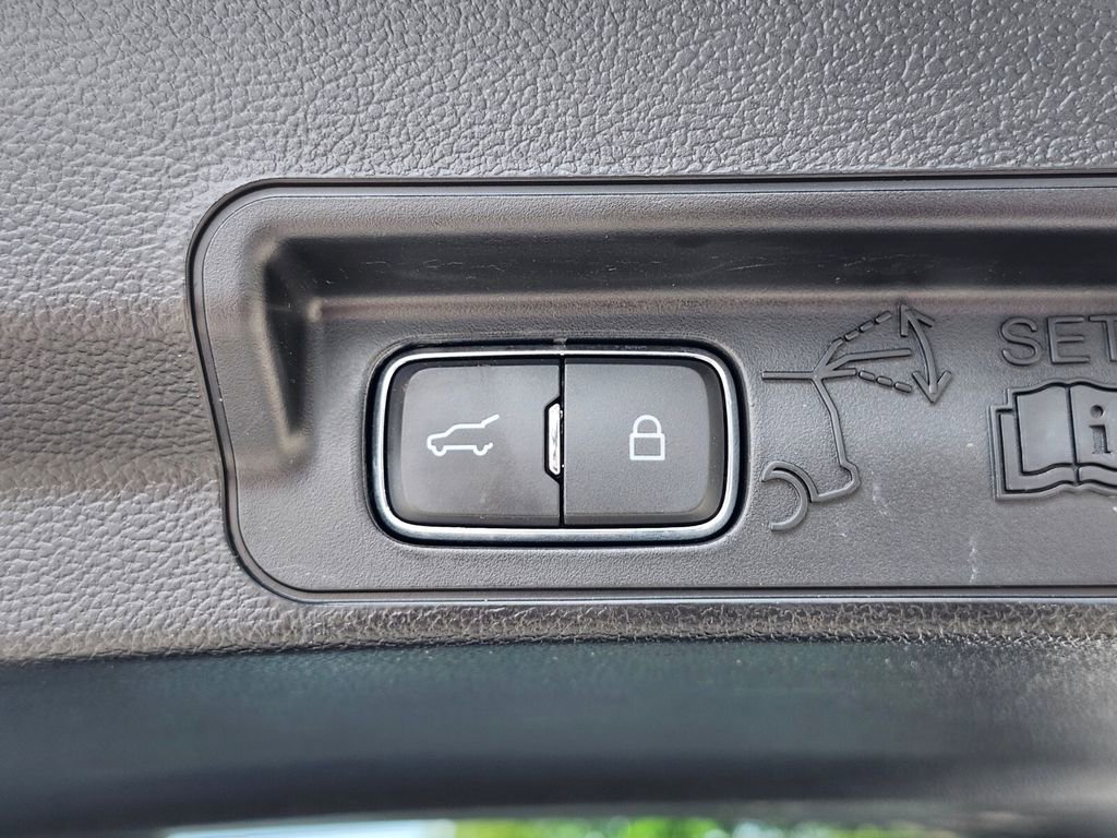 Certified 2023 Ford Explorer XLT w/ Equipment Group 202A AWD/4WD image 35