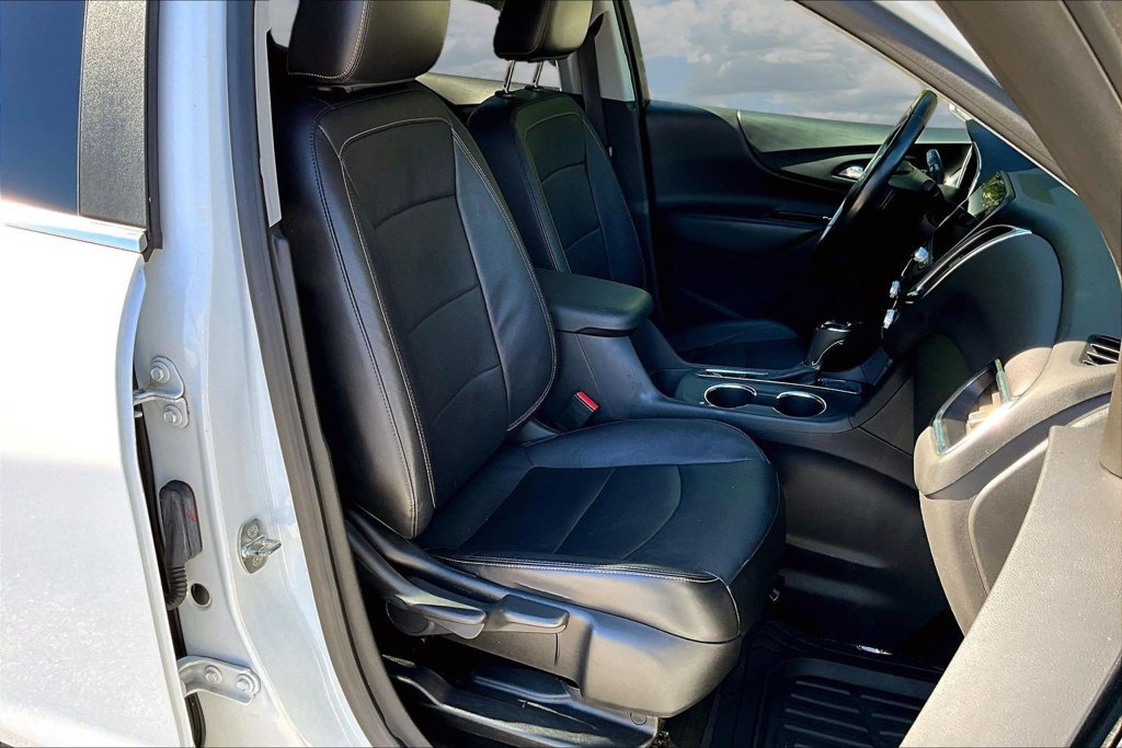 Used 2021 Chevrolet Equinox LT FWD image 31