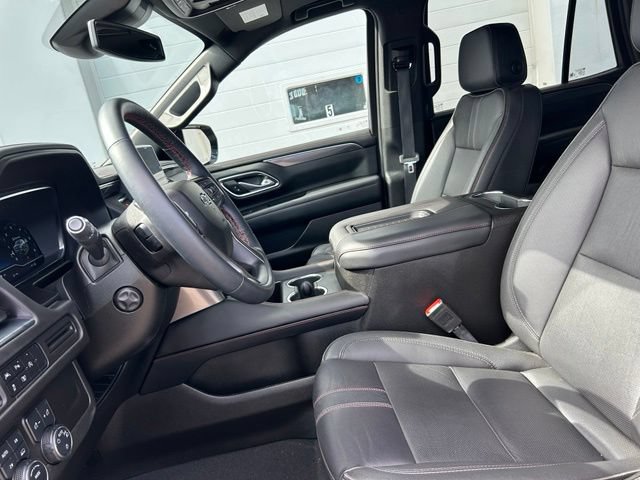 Used 2024 Chevrolet Tahoe RST w/ Luxury Package AWD/4WD image 8