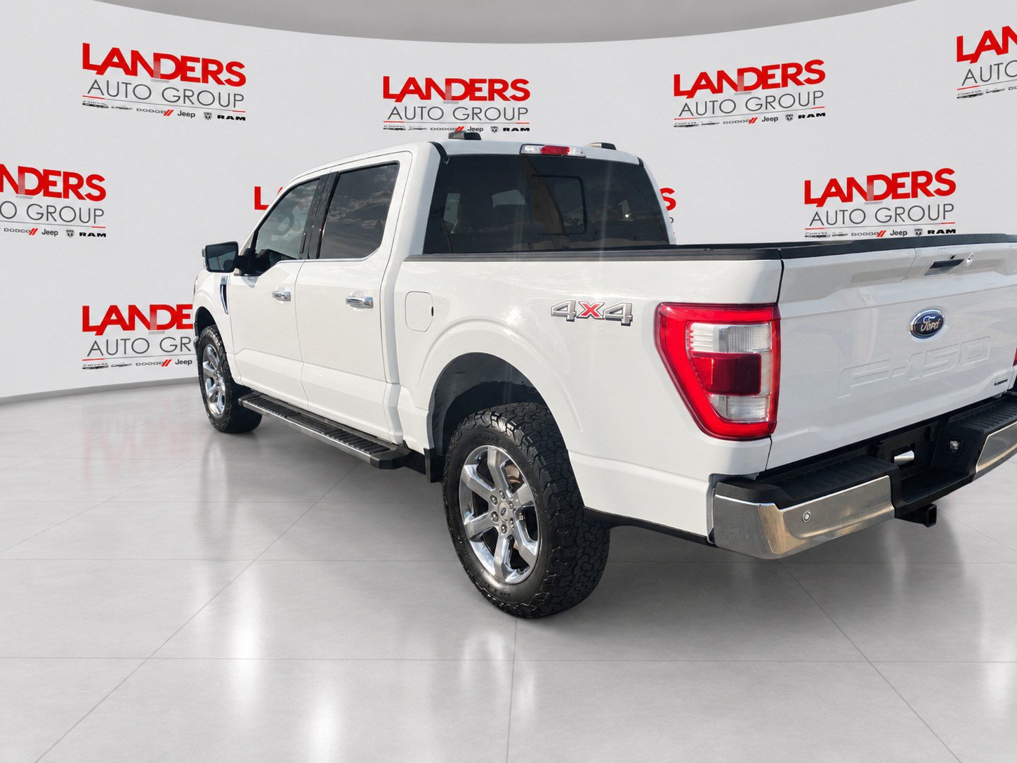 Certified 2021 Ford F150 Lariat w/ Max Trailer Tow Package AWD/4WD image 4