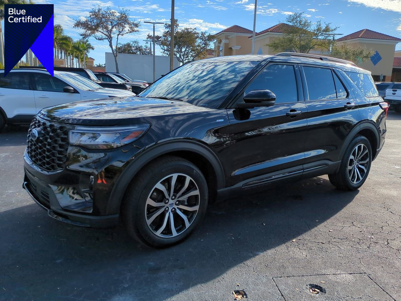 Certified 2025 Ford Explorer ST-Line w/ Premium Package image 1
