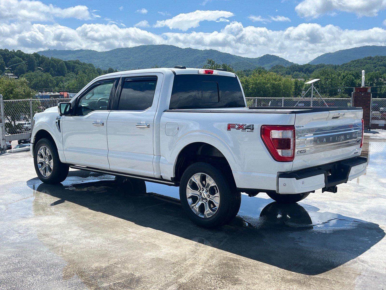 Certified 2023 Ford F150 Platinum w/ Equipment Group 701A High AWD/4WD image 5