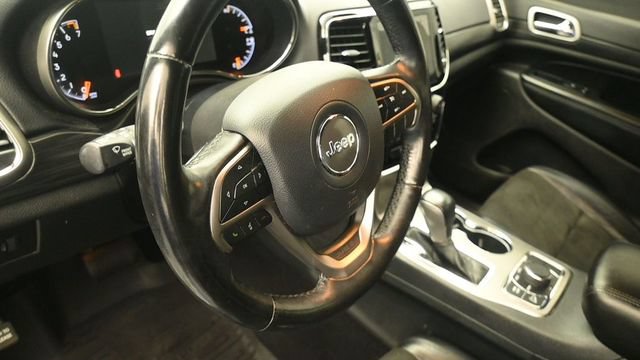 Used 2020 Jeep Grand Cherokee Altitude AWD/4WD image 15