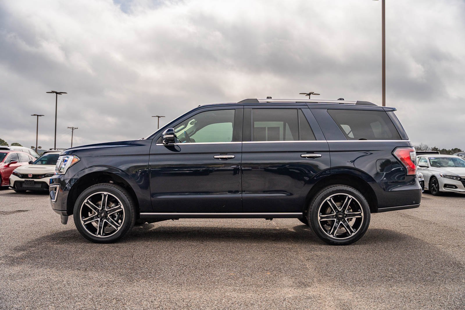 Certified 2021 Ford Expedition Limited image 4