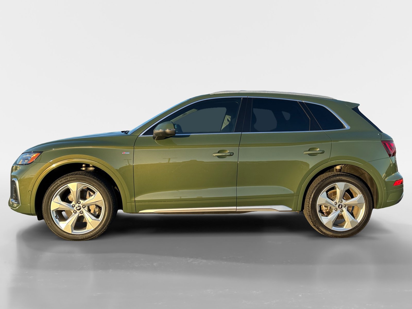 Used 2022 Audi Q5 2.0T Prestige w/ Prestige Package AWD/4WD image 2
