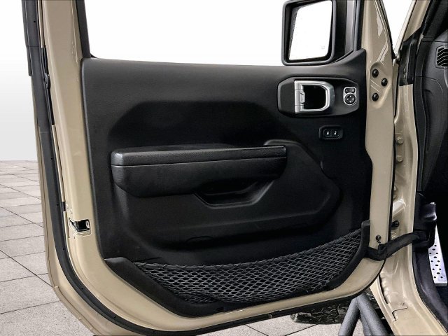 Used 2022 Jeep Gladiator Mojave w/ LED Lighting Group AWD/4WD image 22