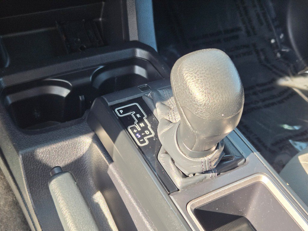 Used 2020 Toyota Tacoma SR AWD/4WD image 28