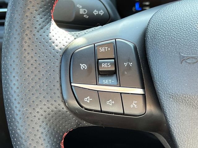 Certified 2023 Ford Escape ST-Line AWD/4WD image 27