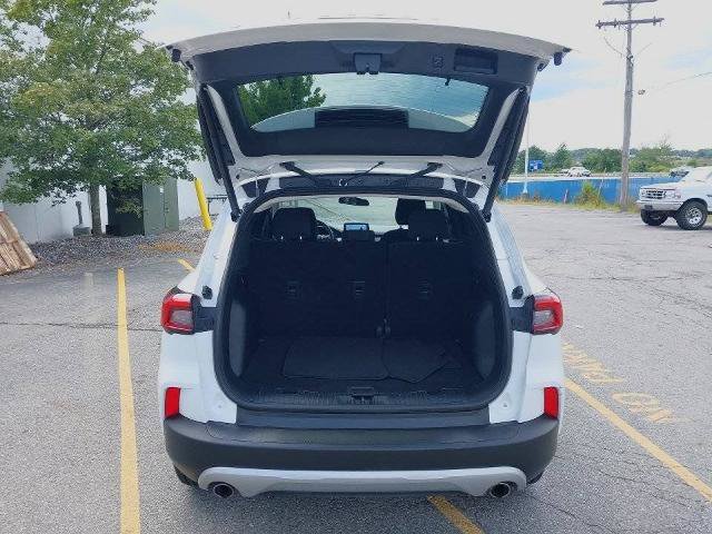 Certified 2024 Ford Escape Active AWD/4WD image 27