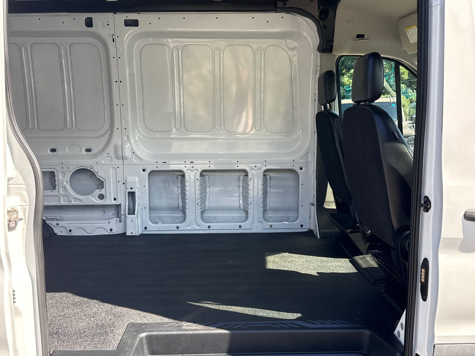 Certified 2025 Ford Transit 250 148 Medium Roof RWD image 22