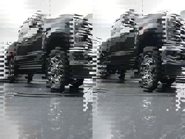 Certified 2025 Ford F350 Lariat w/ Lariat Ultimate Package AWD/4WD image 31