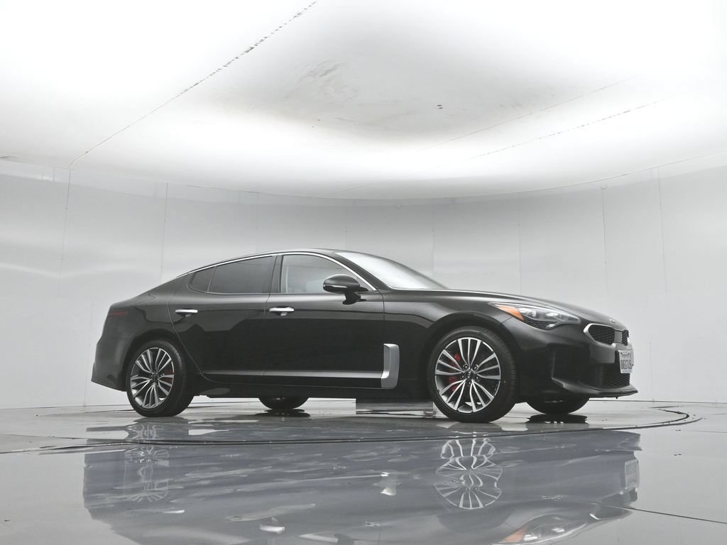 Used 2019 Kia Stinger Premium RWD image 3