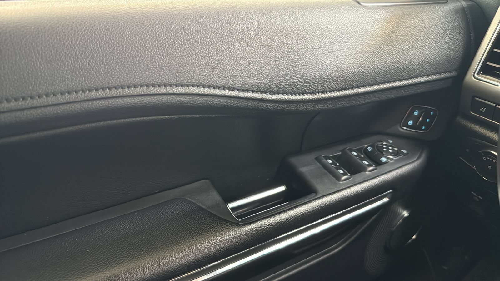 Certified 2021 Ford Expedition XLT RWD image 12