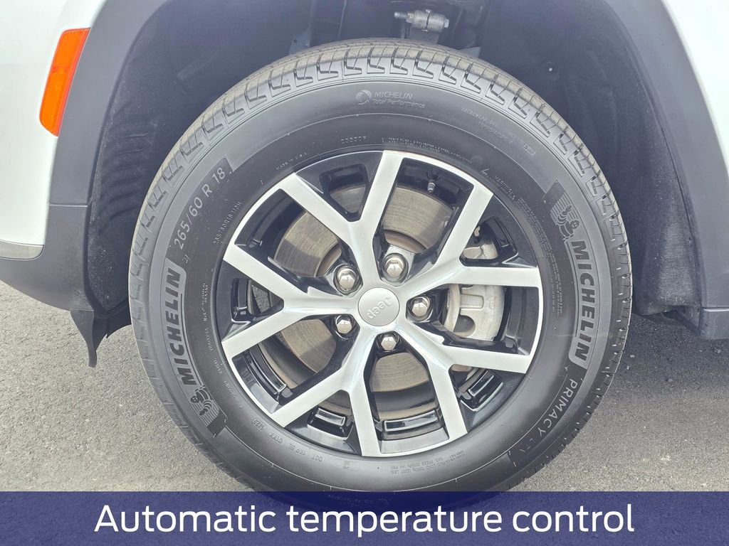 Used 2025 Jeep Grand Cherokee L Limited w/ Trailer Tow Package AWD/4WD image 9