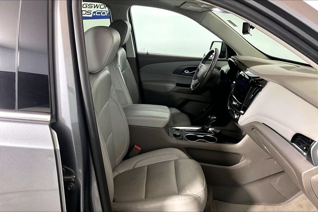 Used 2020 Chevrolet Traverse Premier FWD image 6