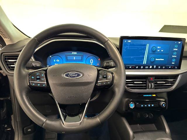 Certified 2024 Ford Escape Platinum AWD/4WD image 18