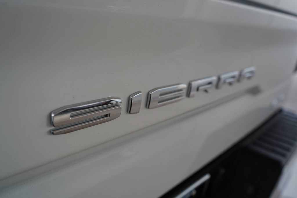 Used 2025 GMC Sierra 1500 SLT RWD image 6