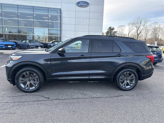 Certified 2022 Ford Explorer XLT w/ Equipment Group 202A image 2