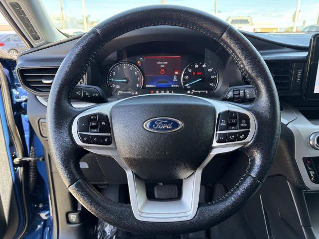 Certified 2022 Ford Explorer XLT RWD image 9