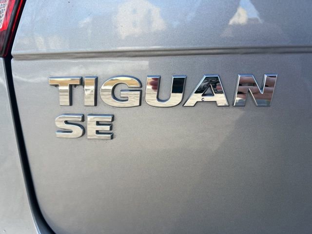 Used 2020 Volkswagen Tiguan SE R-Line image 39