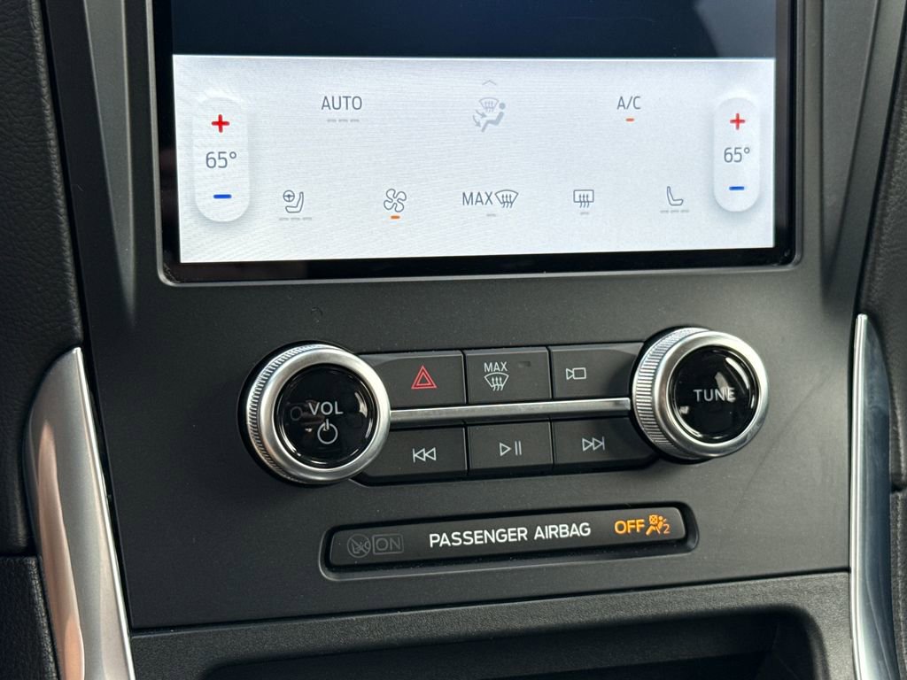 Certified 2024 Ford Edge Titanium image 21